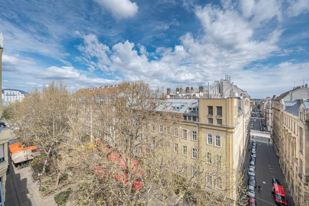 Liszt Ferenc Square Panorama Apartmán