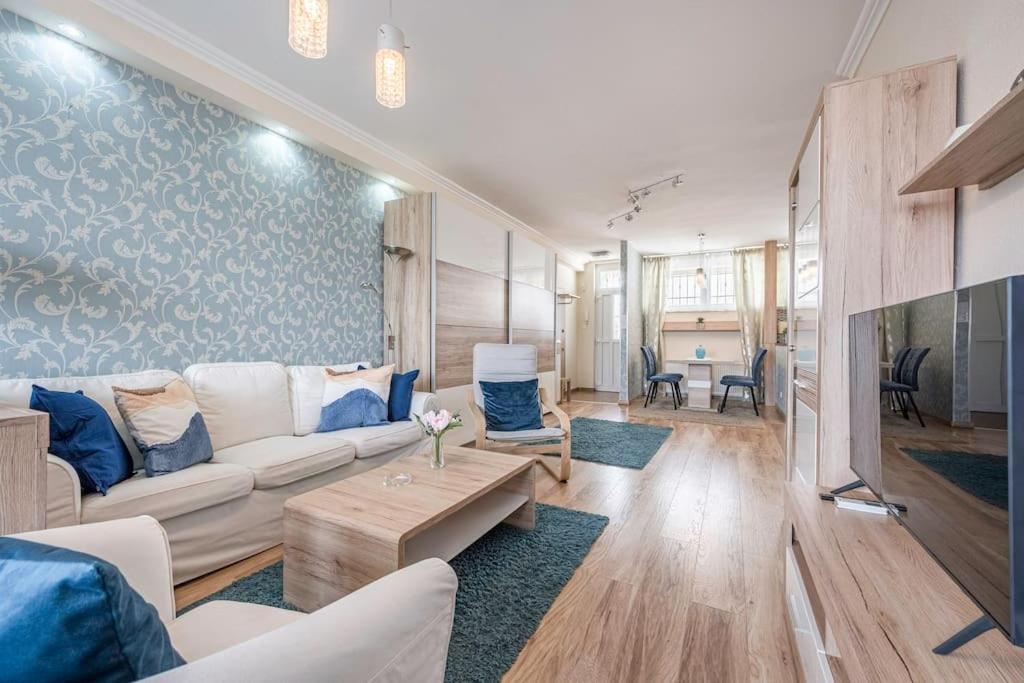 Liszt Ferenc Square Panorama Apartment *