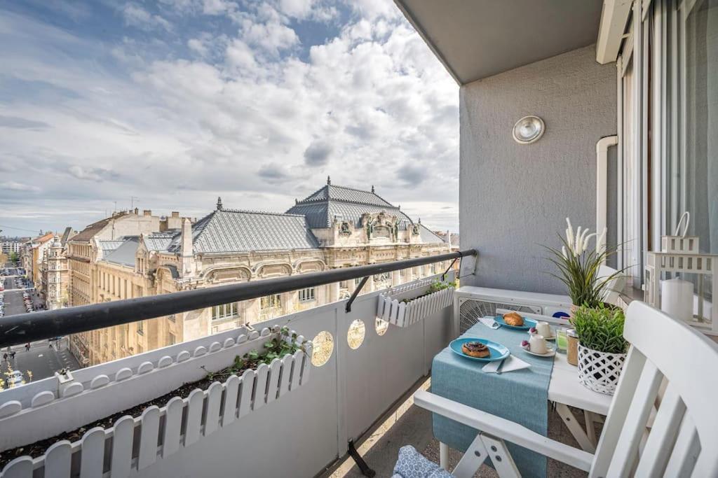 Liszt Ferenc Square Panorama Apartment *