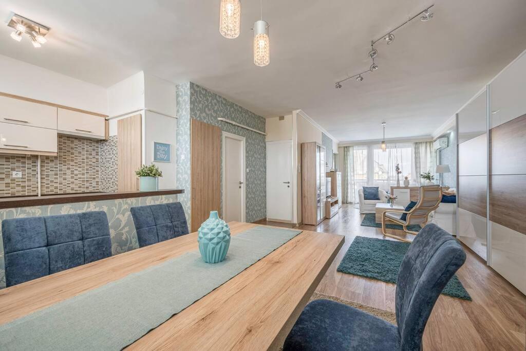 Liszt Ferenc Square Panorama Apartment *